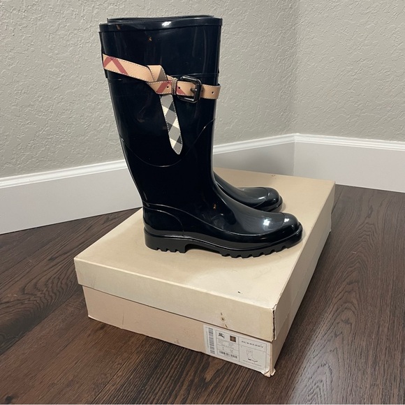 Burberry Kenyon Nova Rainboots Size 8 - Picture 4 of 16